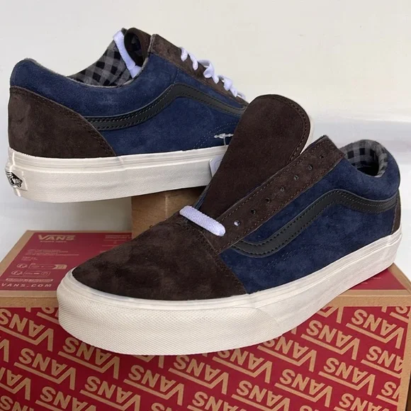 Vans Men’s Old Skool
Pig Suede Plaid Brown Navy
VN0007NTBF1
Sneakers - Picture 9 of 16